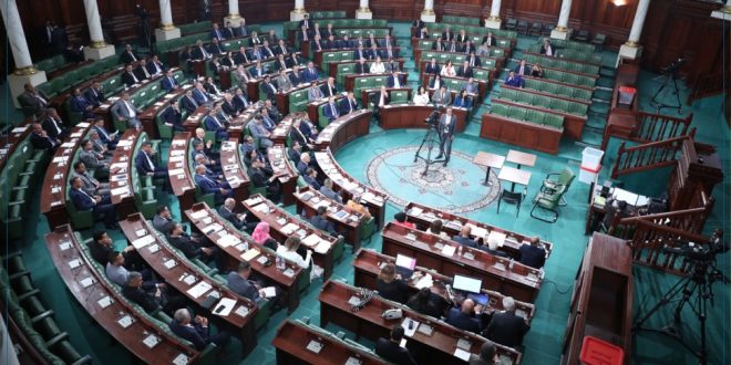 مقترح قانون المتقاعدين في تونس: امتيازات النقل والصحة والسياحة
