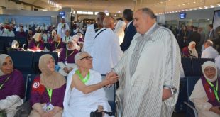 الوفد الرسمي للحجيج التونسيين يصل جدة وسط انتقادات لغياب الوزراء