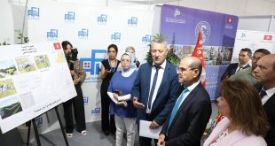 صلاح الزواري يفتتح صالون المشاريع السكنية والتمويلات 2026