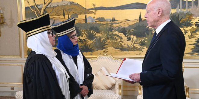 فضيلة القرقوري وإيناس زنينة تؤديان اليمين أمام قيس سعيد