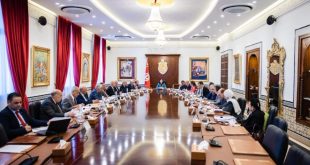 رئيسة الحكومة سارة الزعفراني تترأس مجلس وزراء لبحث الأمن الطاقي والغذائي والصحة