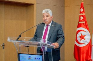 وزير التشغيل يوضح أسباب تعذر تحديد أعداد المشمولين بقانون من طالت بطالتهم