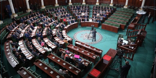 البرلمان التونسي يصادق على اتفاقية قرض لفائدة شركة فسفاط قفصة