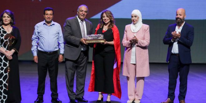 المسرحية التونسية "قفص" تحصد جائزة أفضل ممثلة في مهرجان جرش