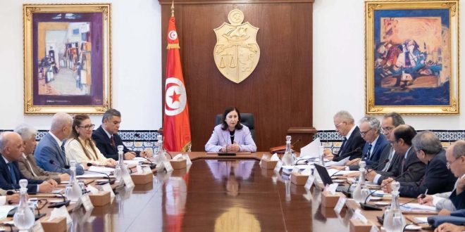 مجلس وزاري مضيّق: إطلاق تطبيقة "خدمات" وقريباً تجديد بطاقة التعريف الوطنية عن بُعد