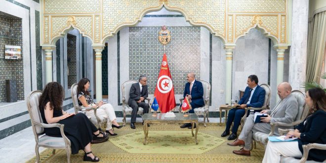 تونس والمنظمة الدولية للهجرة تُؤكّدان على التسريع في عمليات العودة الطوعية