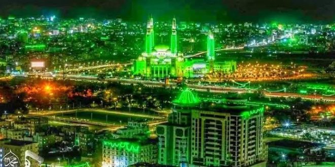 حين يضيء اليمن أخضرَ..  حكاية أرضٍ ارتبطت بالإسلام منذ فجره ، وقصة شعبٍ جعل من محبة النبي ﷺ ذاكرةً وهوية