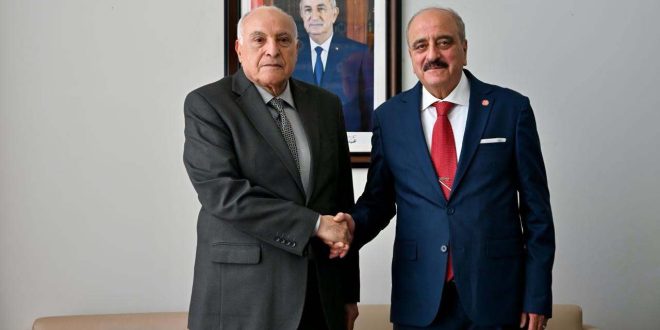 تونس والجزائر تؤكدان عمق الشراكة الاستراتيجية وتشددان على تسريع عقد اللجان الفنية المشتركة