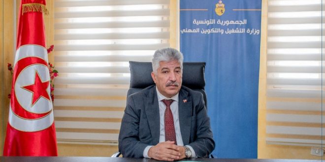 إقبال كبير لحاملي البكالوريا و26 ألف موطن تكوين: تفاصيل إجراءات السنة التكوينية الجديدة في تونس