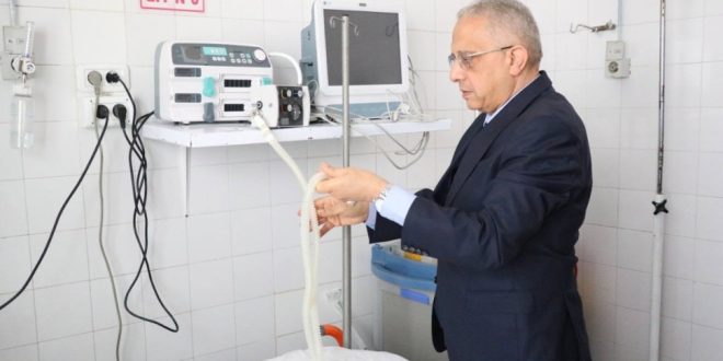 وزير الصحة يؤكد استفادة 3000 مريض من العيادات الذكية.. ومشاريع جديدة للتقصي المبكر للسرطان والجلطات