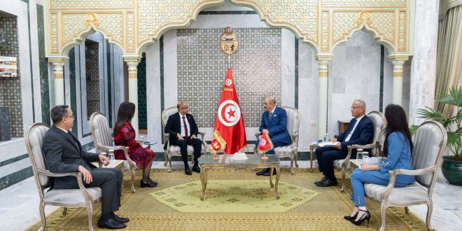 وزير الخارجية يستقبل سفير سريلانكا الجديد ويدعو لتعزيز التبادل التجاري والأكاديمي