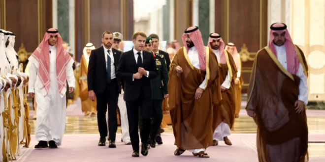 زيارة مفاجئة للرياض: ماكرون أول زعيم غربي يزور السعودية تضامناً ضد هجمات الحوثيين