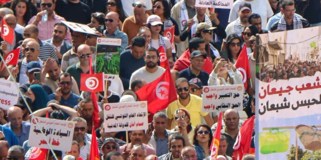 تحت شعار "تونس أولاً": مسيرة سلمية حاشدة بالعاصمة بدعوة من 9 منظمات وطنية