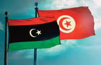 وزارة التجارة تصدر مذكرة يقظة: 4 نصوص تنظيمية ليبية جديدة لتأطير الصادرات والمبادلات
